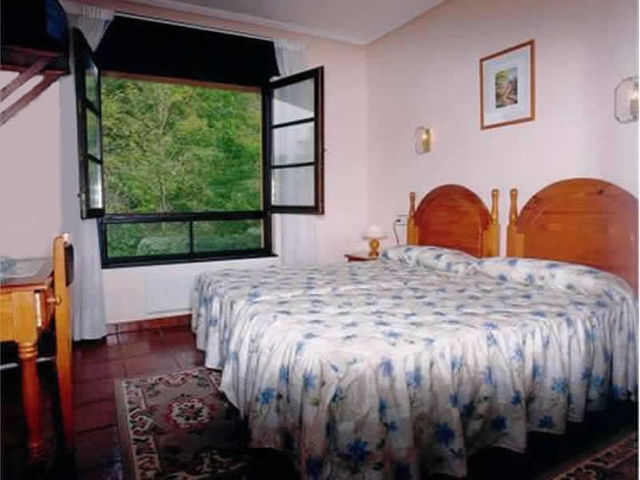 Hotel Benzua Villanueva de Ardisana Chambre photo